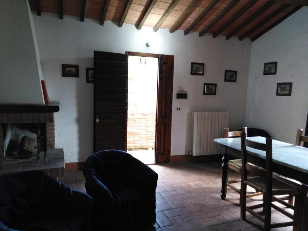 Agritur Villa Osvaldo Castiglione Del Lago Perugia Colazione Piscina Acqua Salata Eksteriør bilde