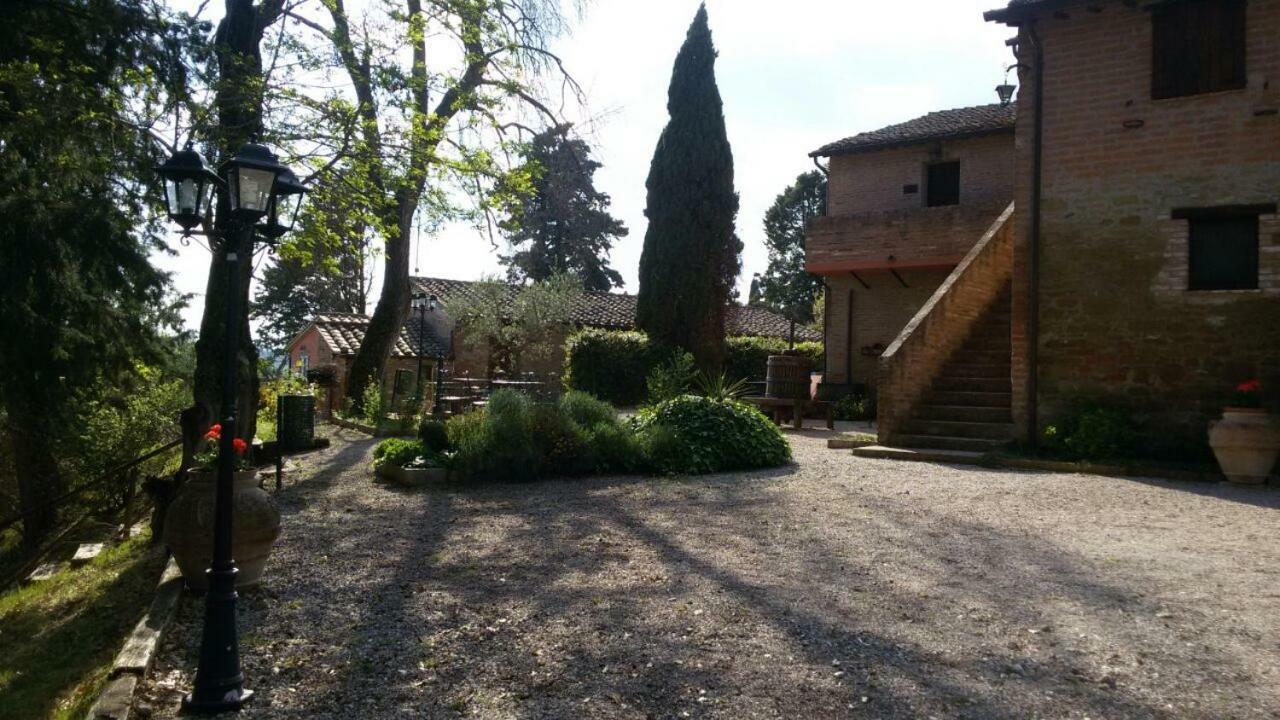 Agritur Villa Osvaldo Castiglione Del Lago Perugia Colazione Piscina Acqua Salata Eksteriør bilde